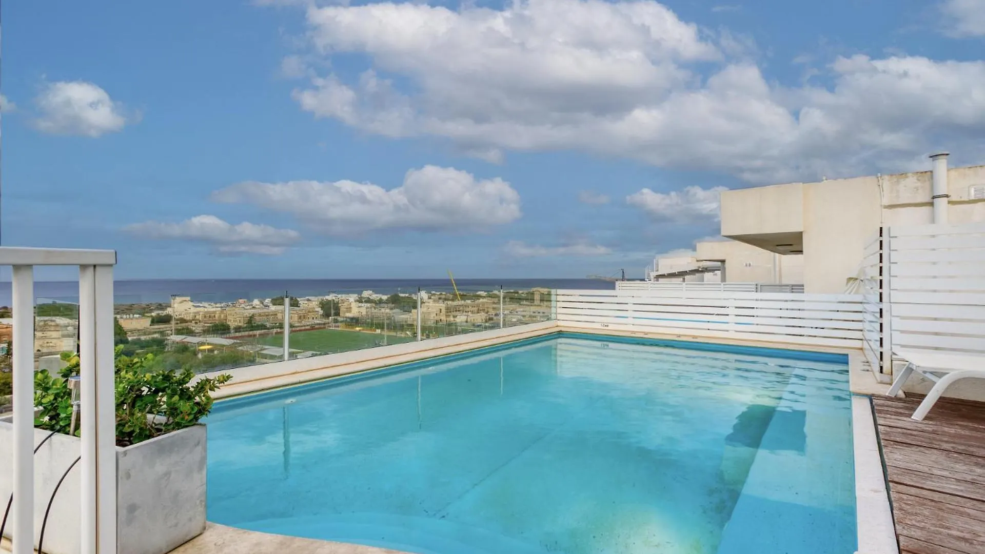 Appartement Malta Pool Penthouse à Is-Swieqi