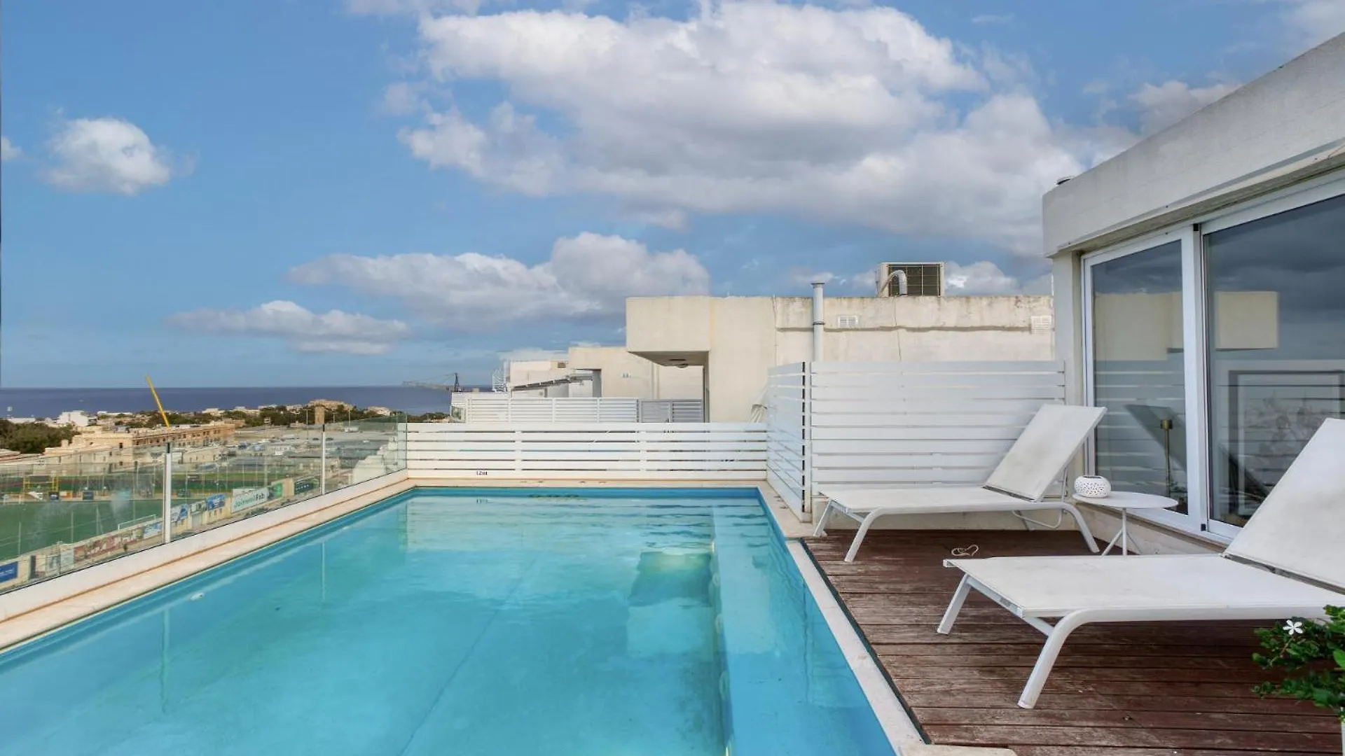 Appartement Malta Pool Penthouse à Is-Swieqi