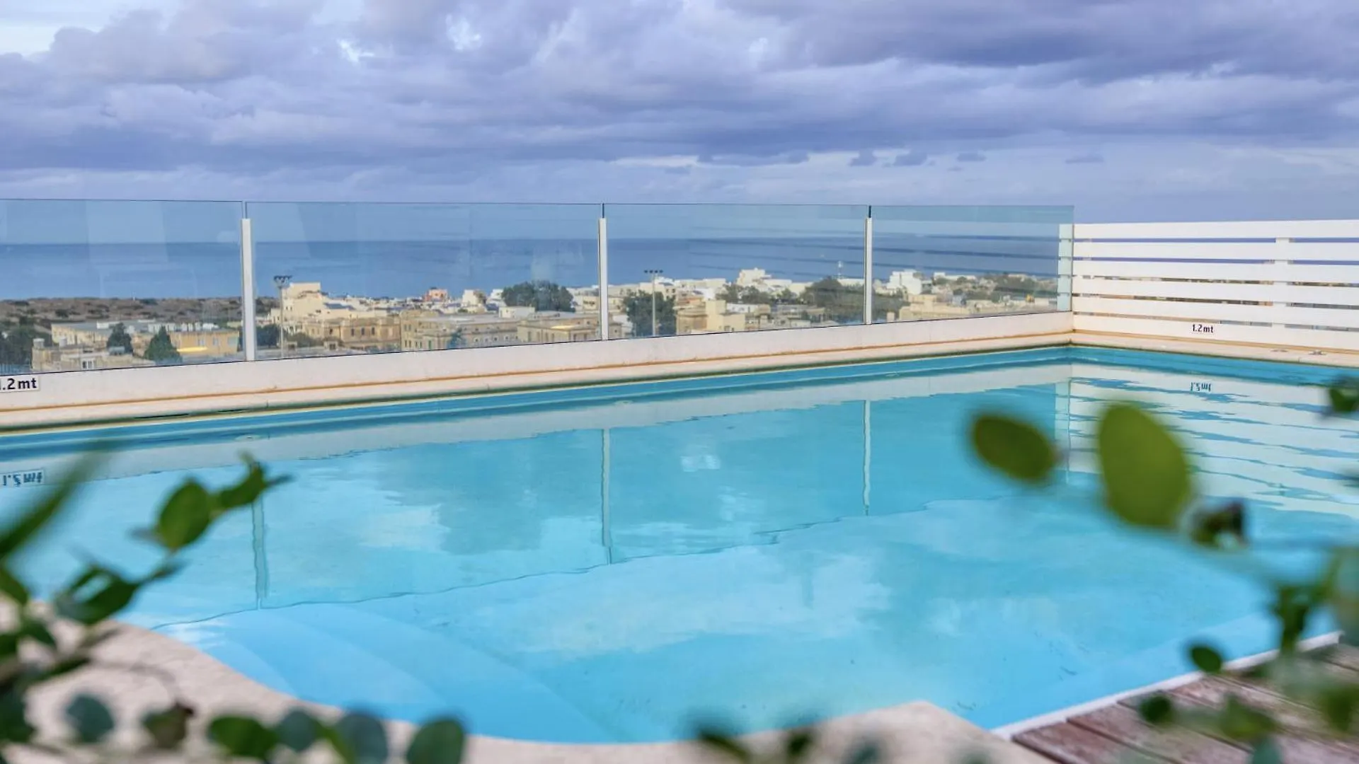 Malta Pool Penthouse Apartment Is-Swieqi
